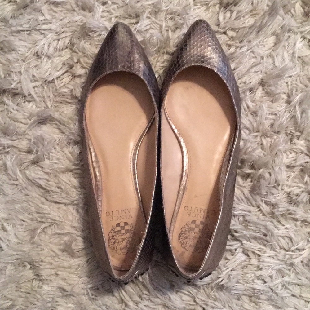Vince Camuto flats